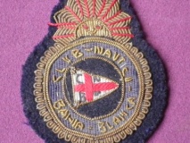 Escudo bordado para bolsillo de saco (década 70/80)